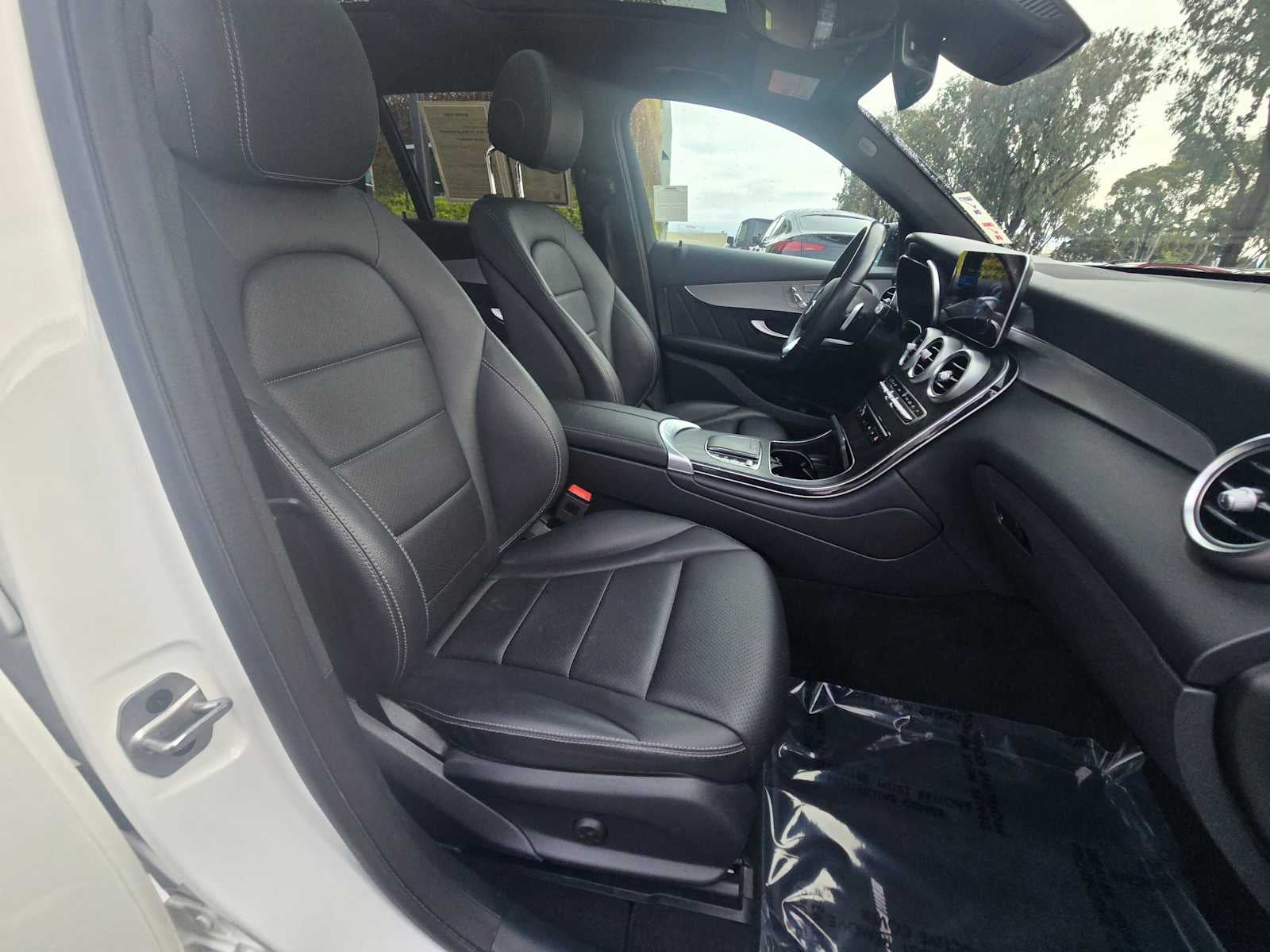 2022 Mercedes-Benz GLC GLC 300