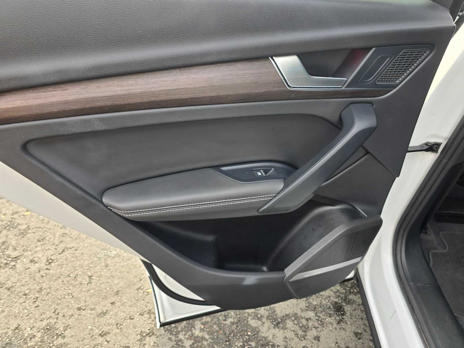 2024 Audi Q5 S line Premium Plus