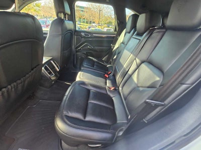 2018 Porsche Cayenne Platinum Edition