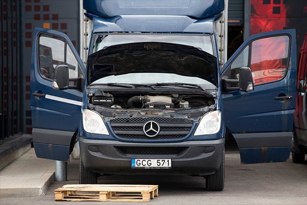"B" Service Gas Van w/ Wipers